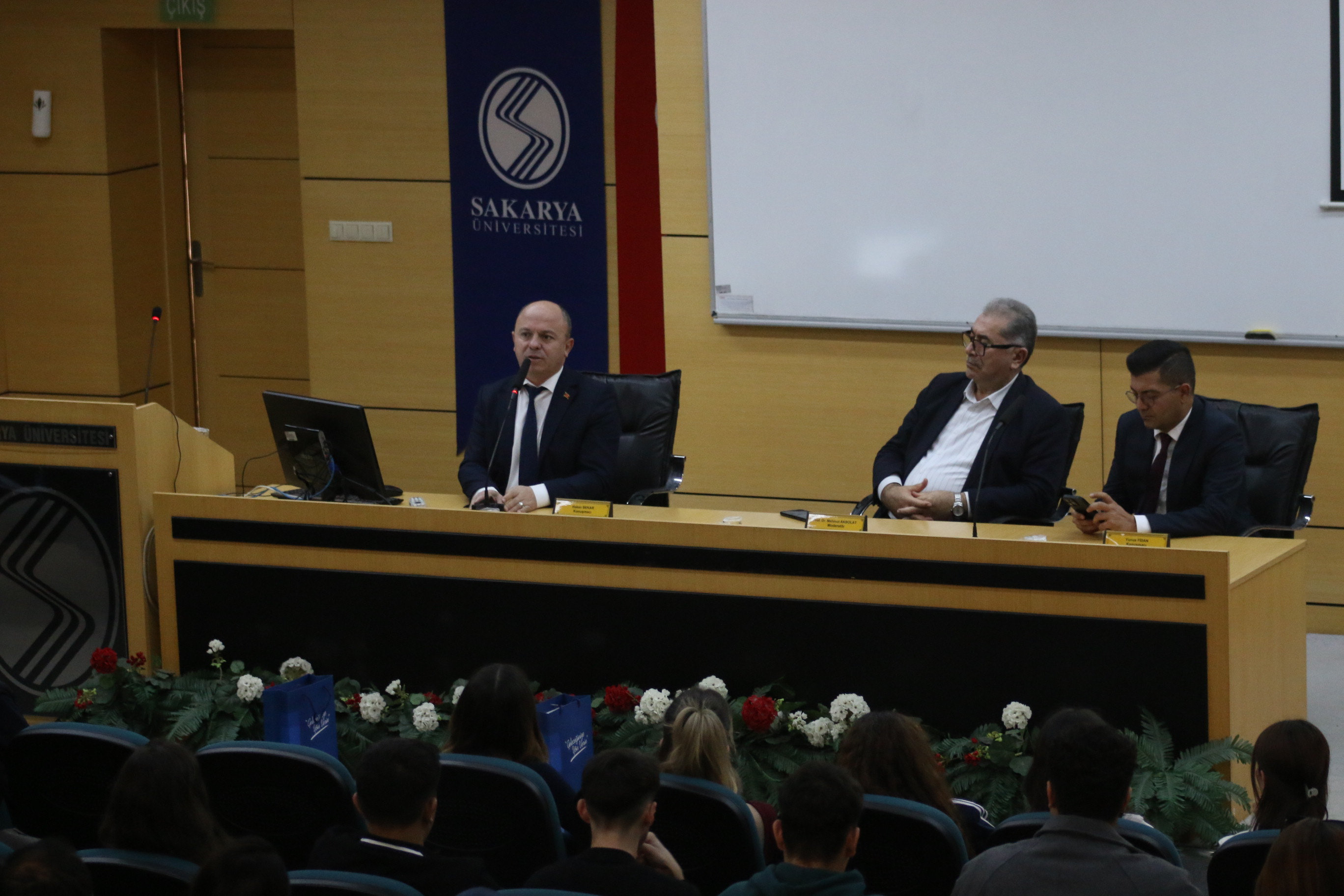 SAU'de Geleceğin Sağlık Yöneticileri Saha Deneyimiyle Buluştu 