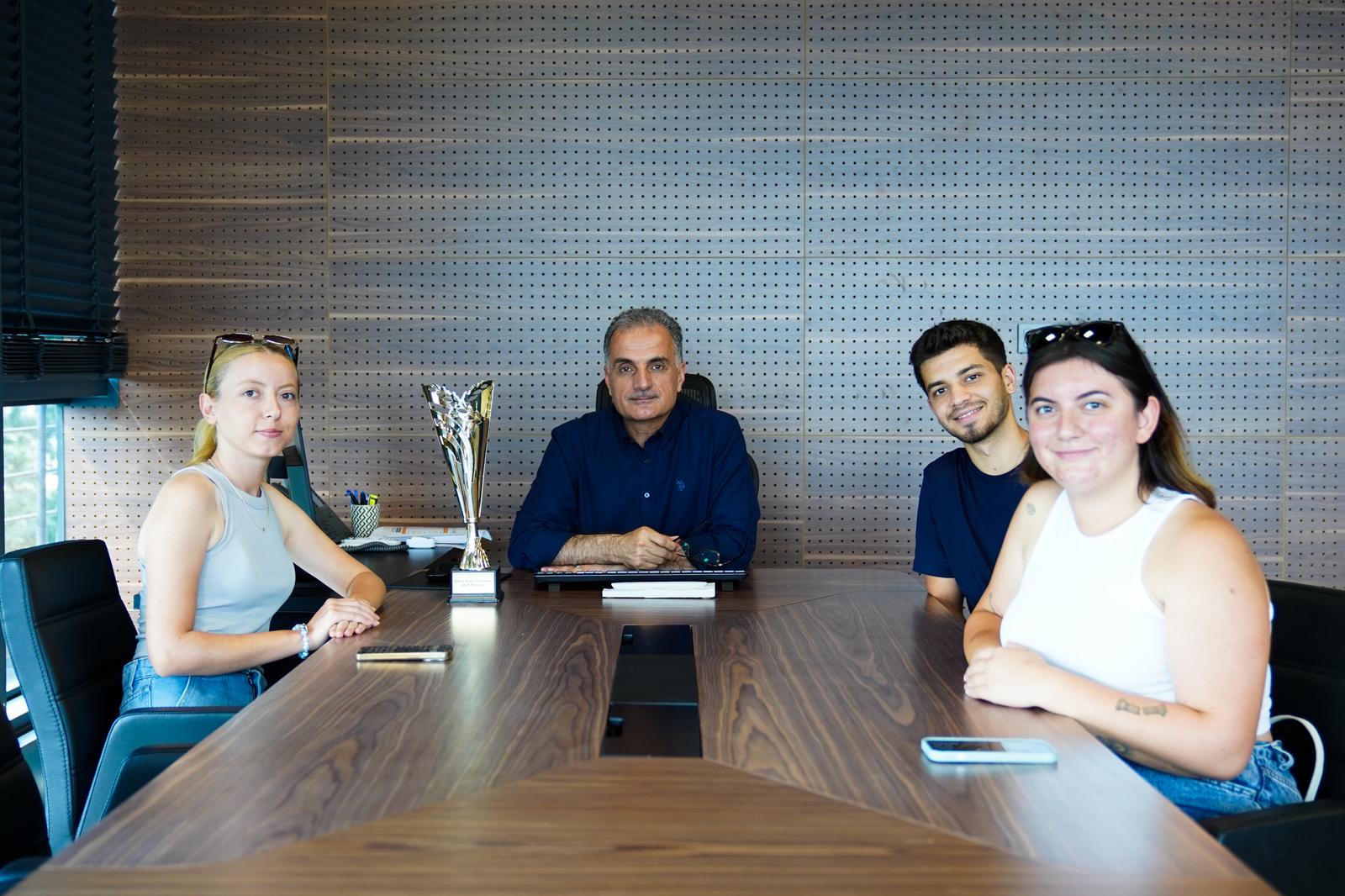 Avrupa Şampiyonu Beton Kano Takımı, Rektör Prof. Dr. Al'ı Ziyaret Etti