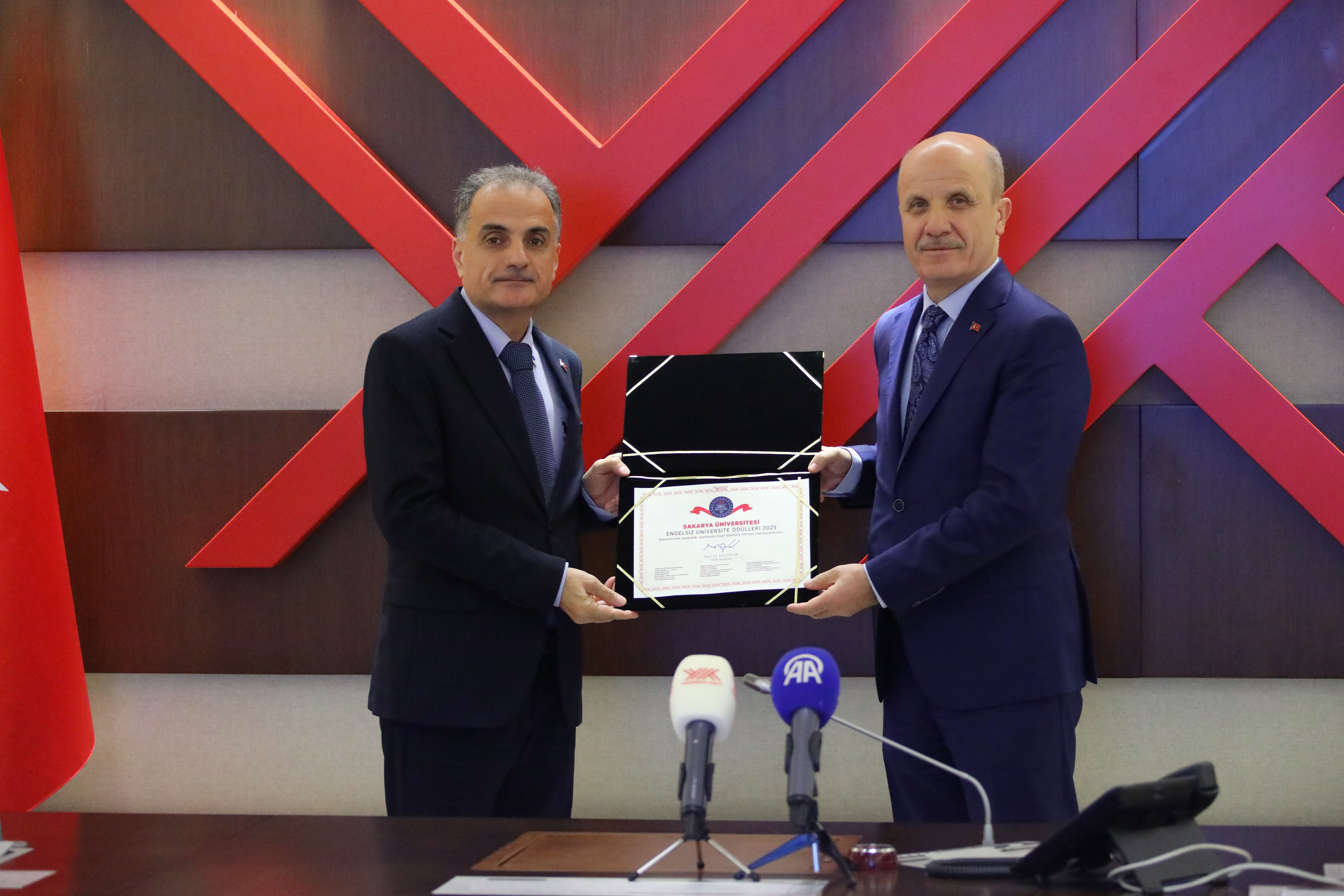 SAU, Engelsiz Üniversite Nişanesinde Açık Ara Lider