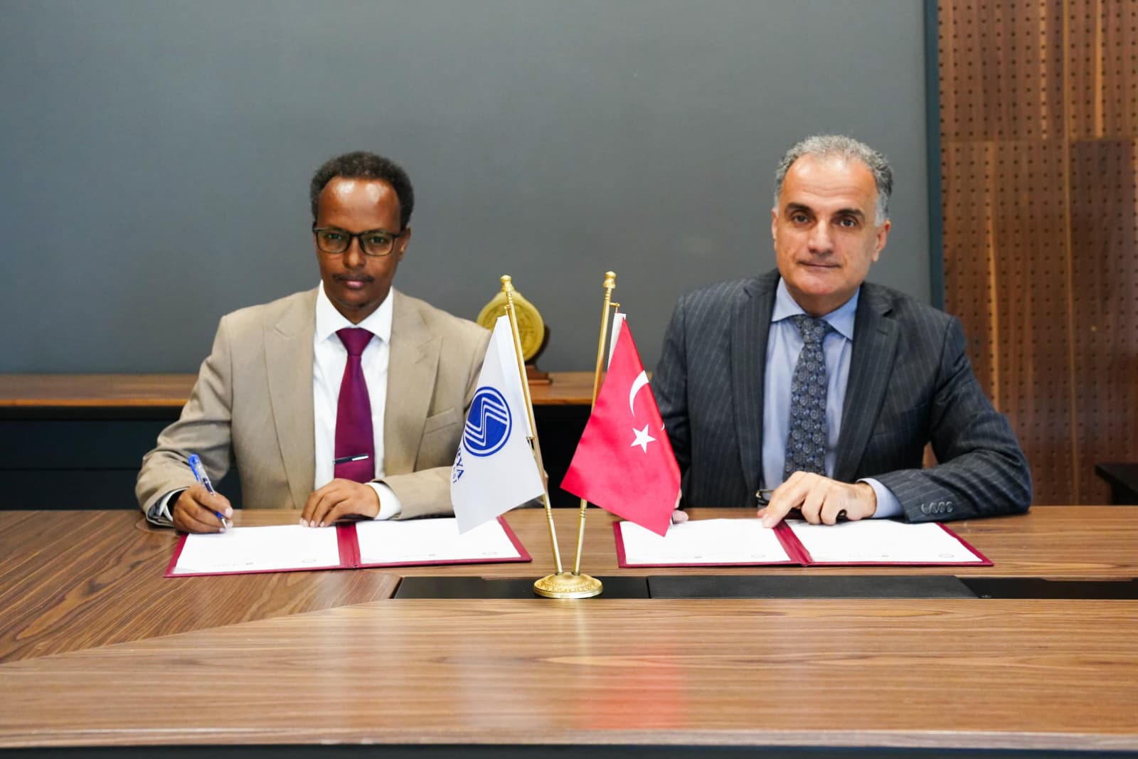 Somali Zemzem Bilim ve Teknoloji Üniversitesi Heyetinden Sakarya Üniversitesine Ziyaret