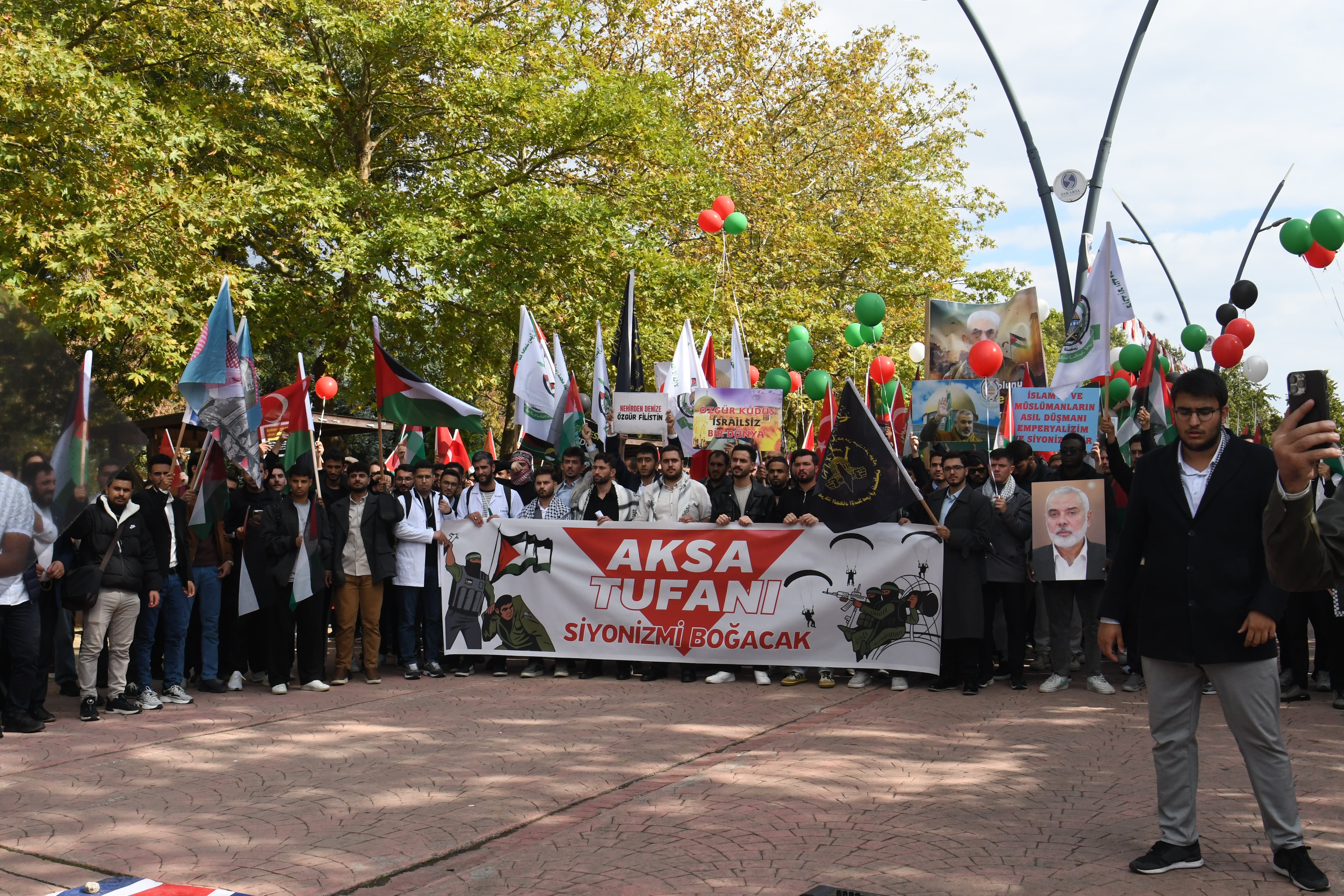 Sakarya Üniversitesinde Filistin Yürüyüşü: “7 Ekim” İkinci Yıldönümünde Anıldı