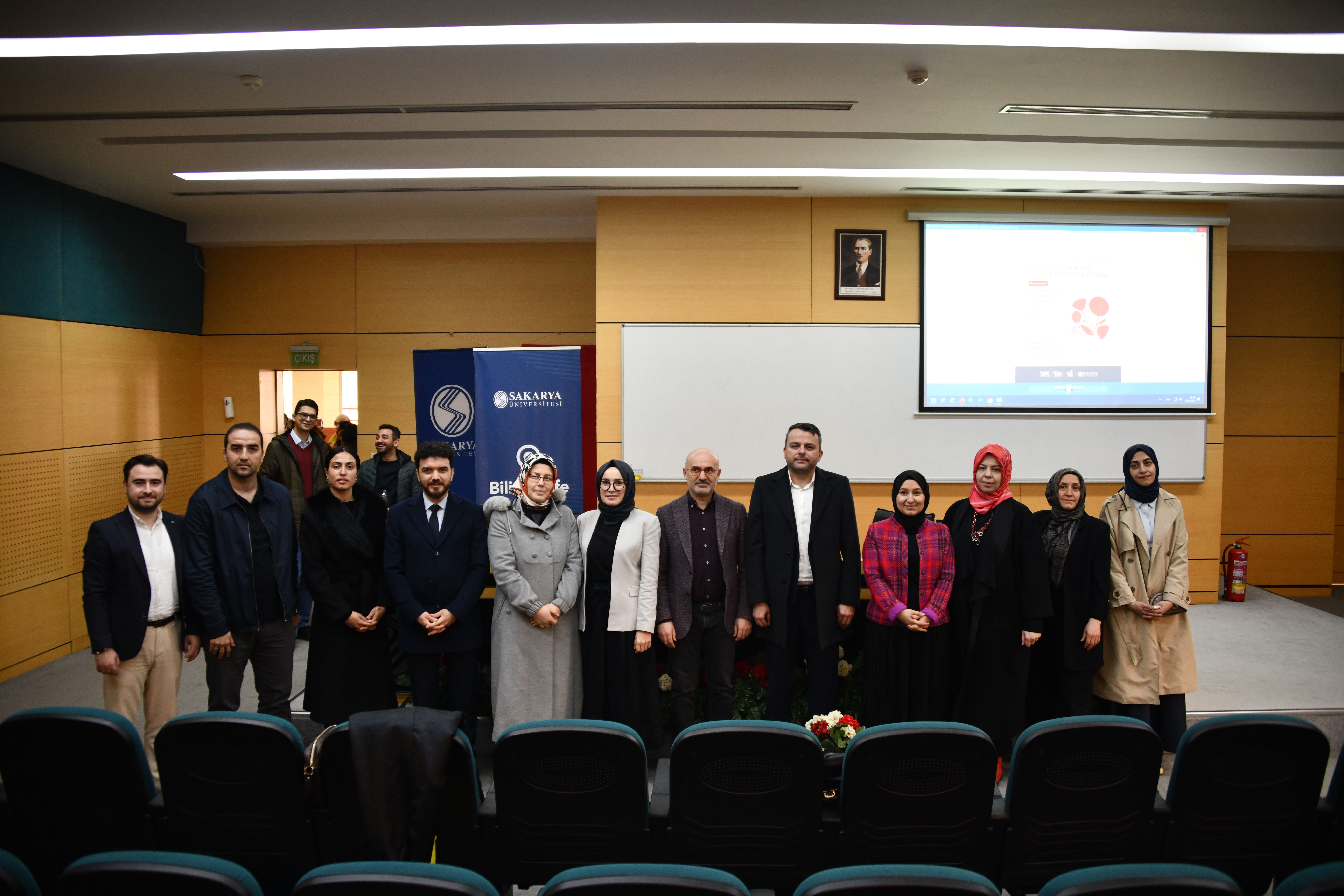 SAU’de Roman Gençlerin Karşılaştığı Sorunlar Ele Alındı