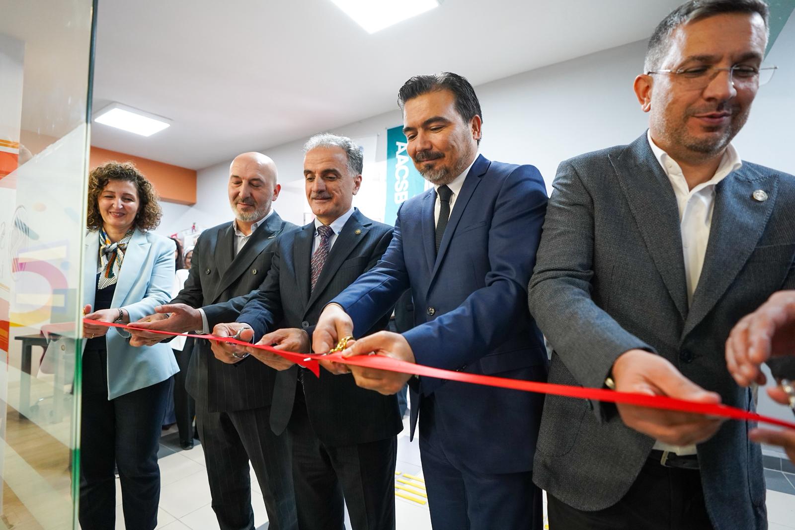 Sakarya Üniversitesinde DİA Cloud ERP Laboratuvarı Açıldı