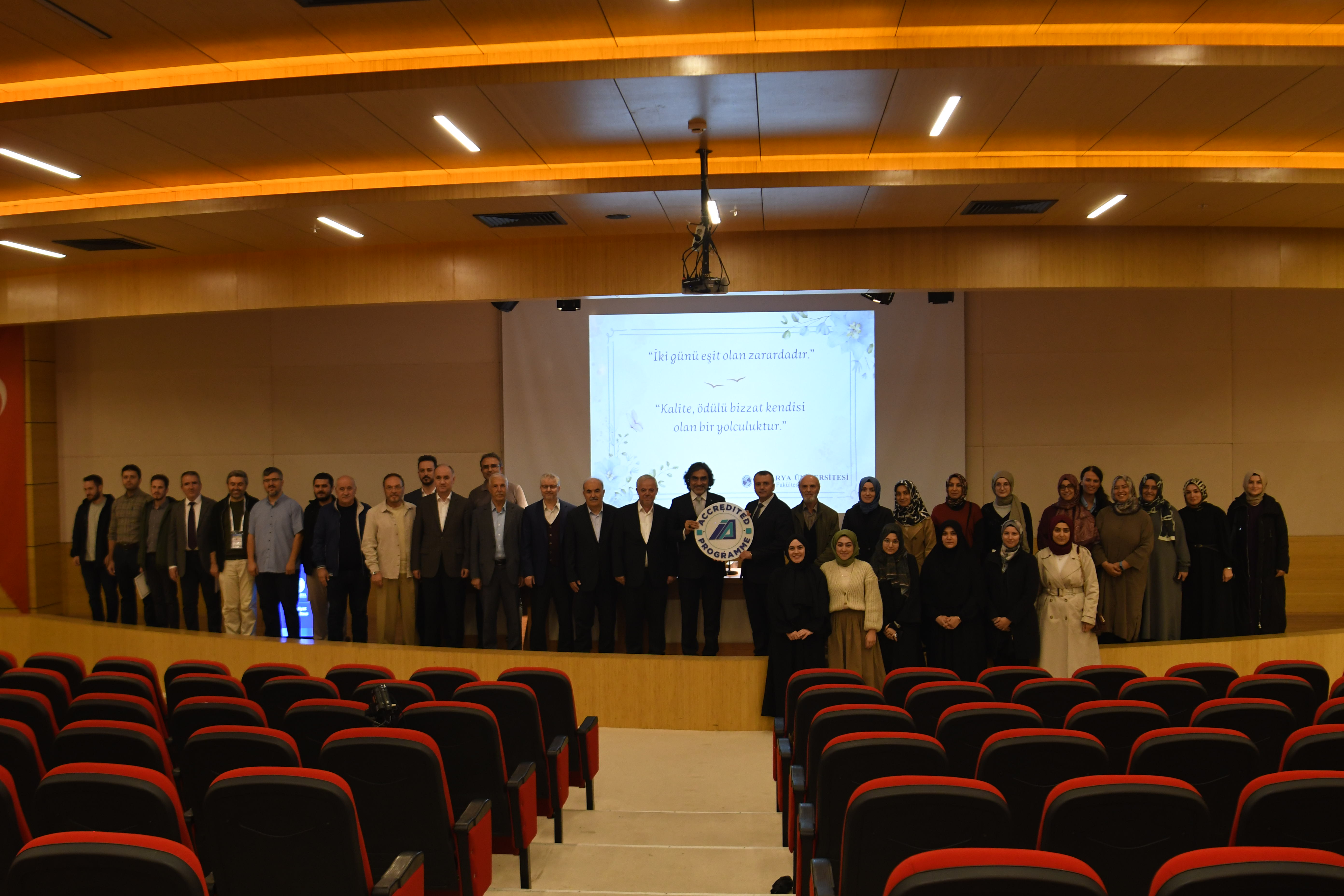 Sakarya Üniversitesi İlahiyat Fakültesi Uluslararası Akreditasyonunu Yeniledi
