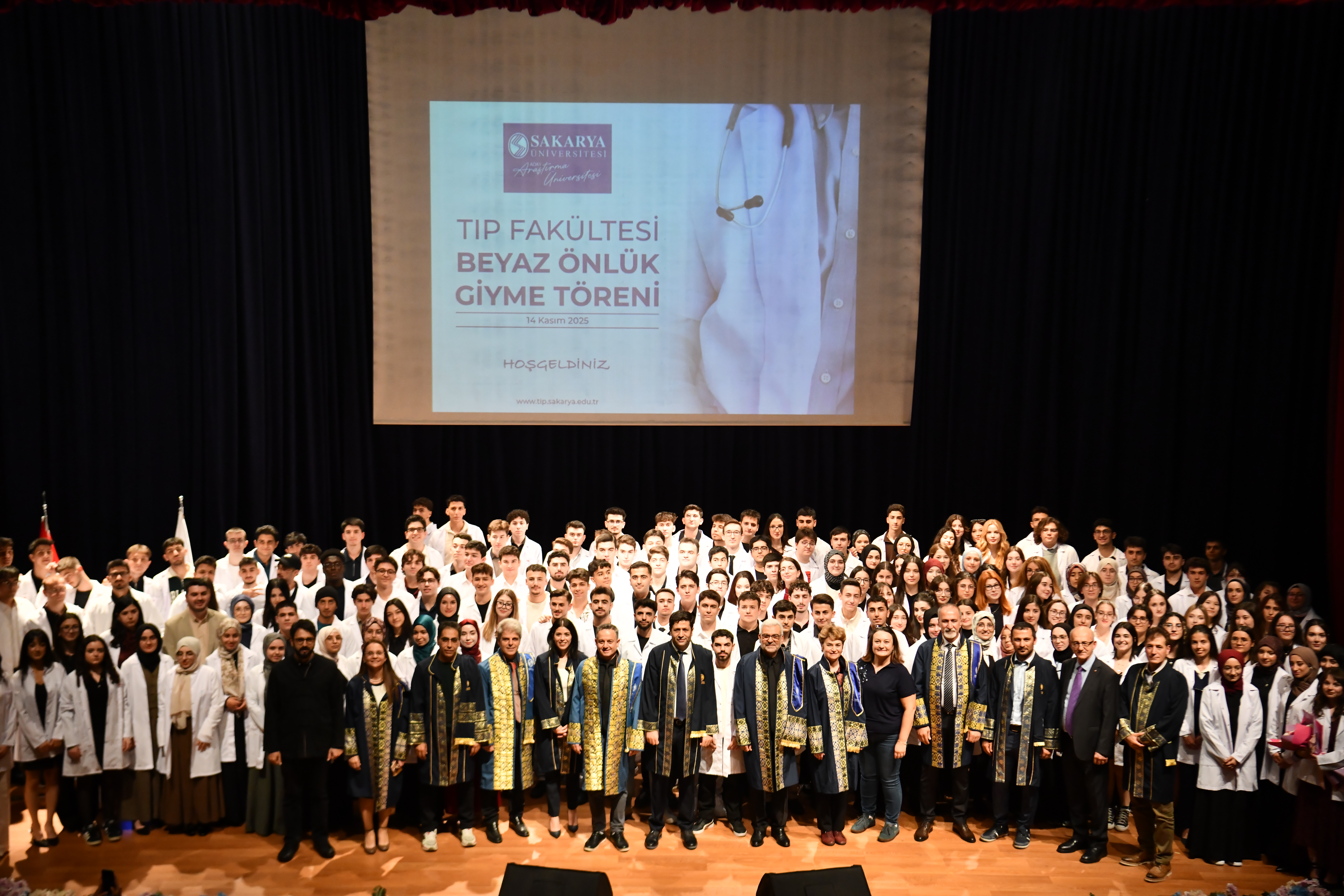 SAU’nun Hekim Adayları Önlüklerini Giydi