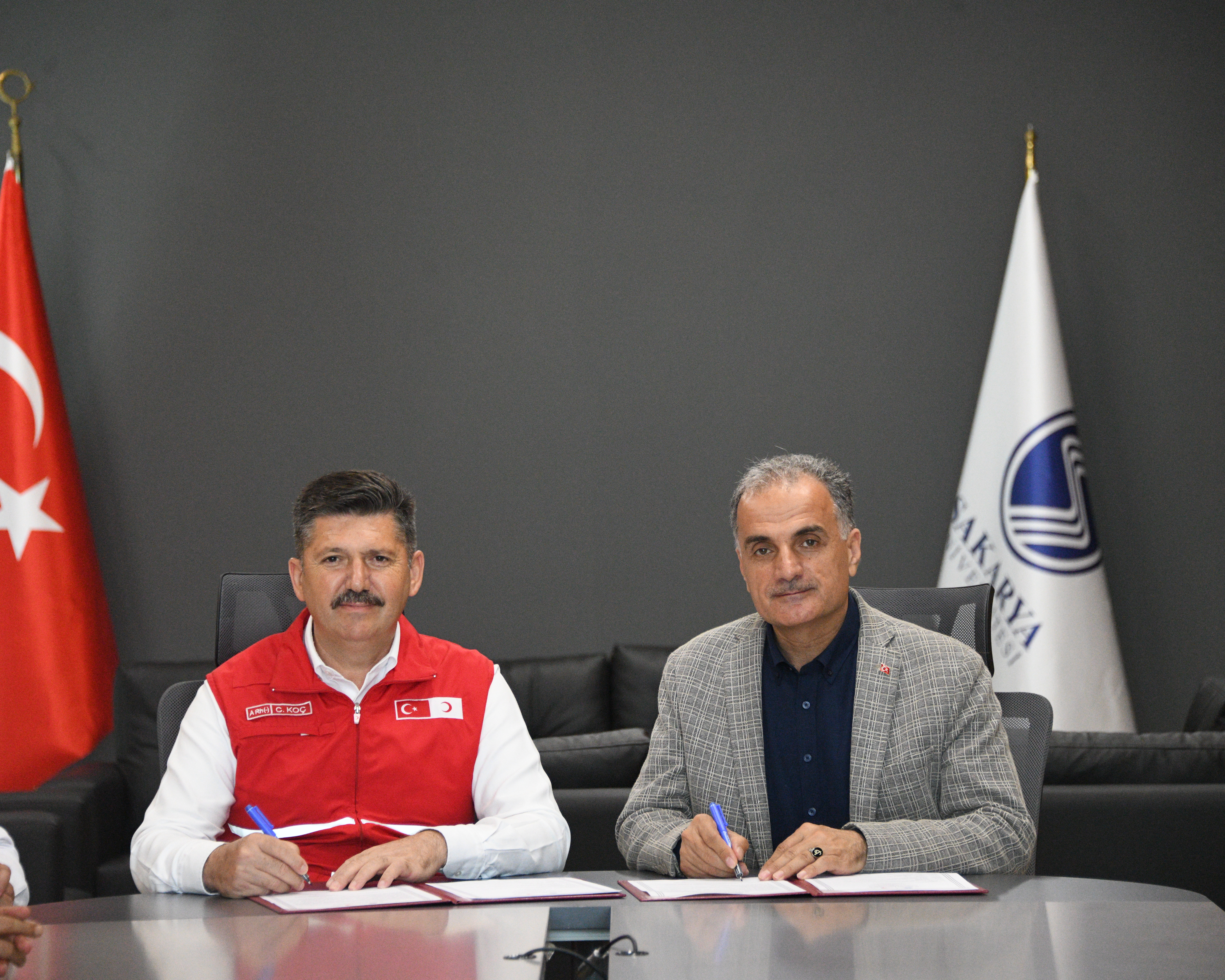 Sakarya Üniversitesi ile Kızılay Arasında Afet Eğitimi Protokolü İmzalandı