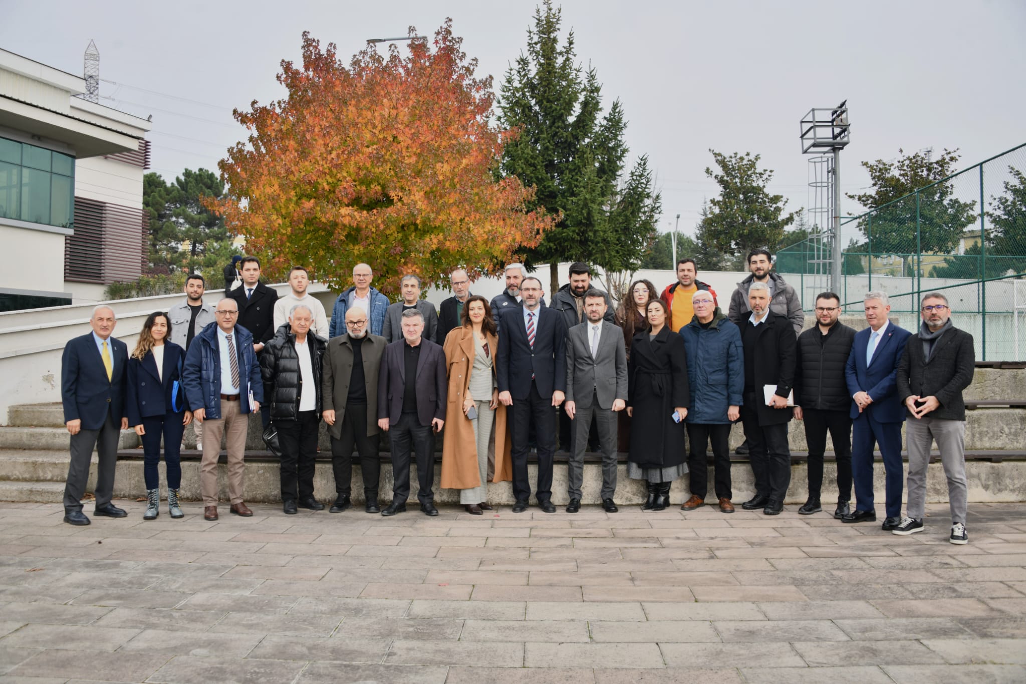 SAU İletişimde Sektörle Masaya Oturdu
