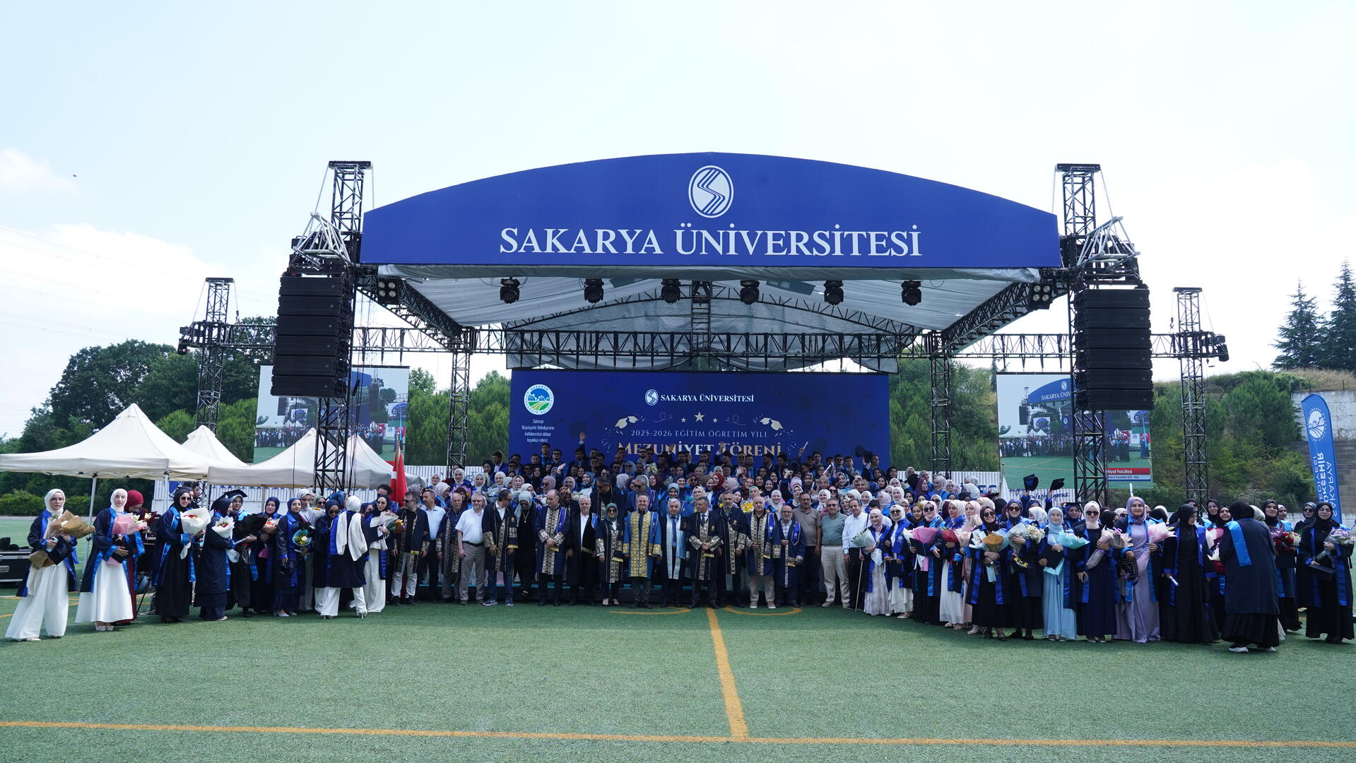 İlahiyat Fakültesi Mezuniyet Töreni Gerçekleştirildi