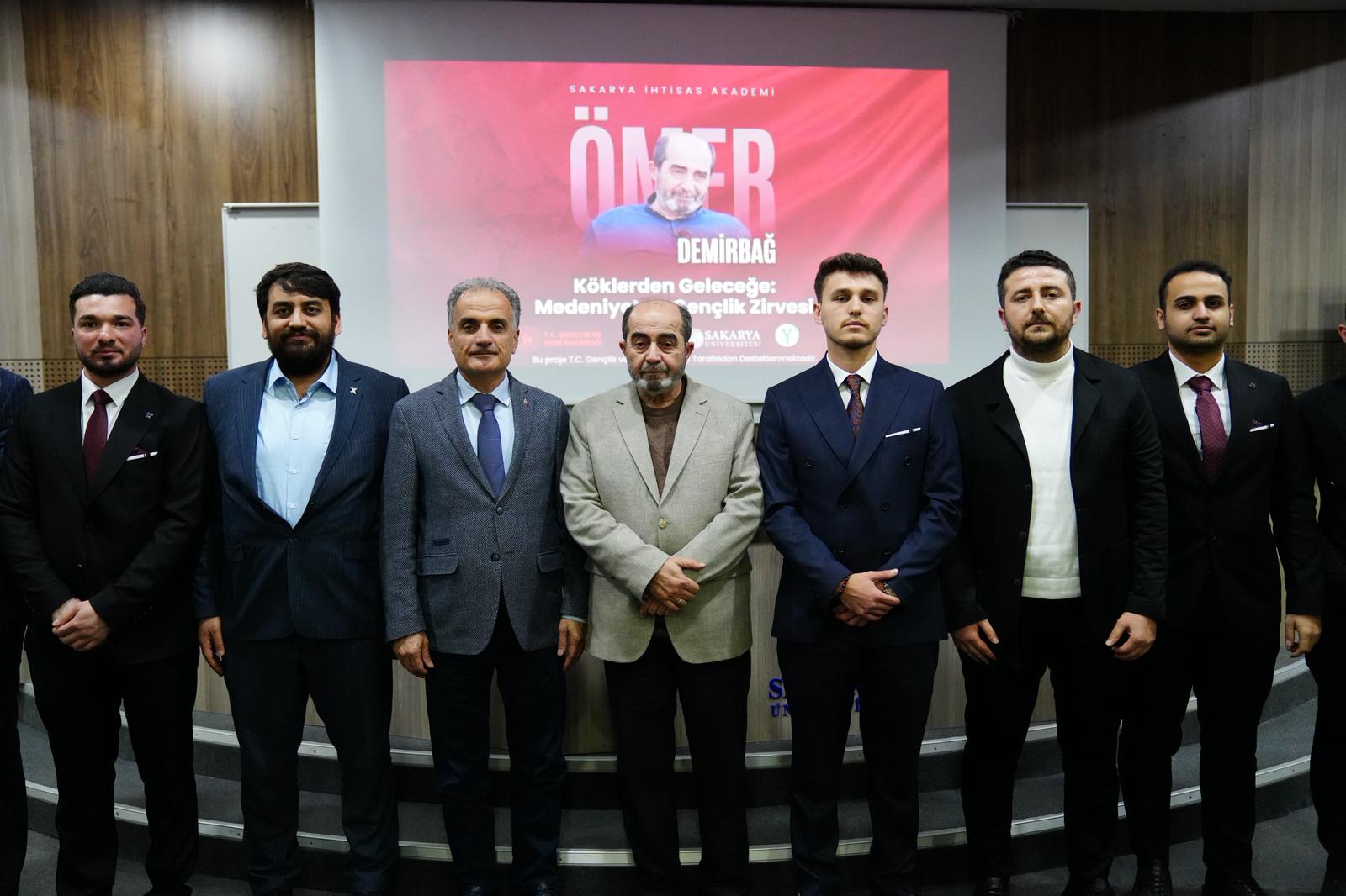 Ömer Demirbağ Sakarya Üniversitesinde Öğrencilerle Buluştu