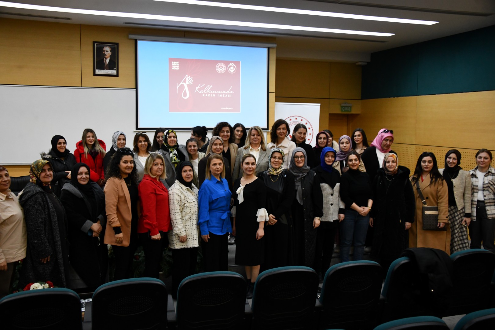 SAU'de Güçlü Kadın Güçlü Toplum Paneli