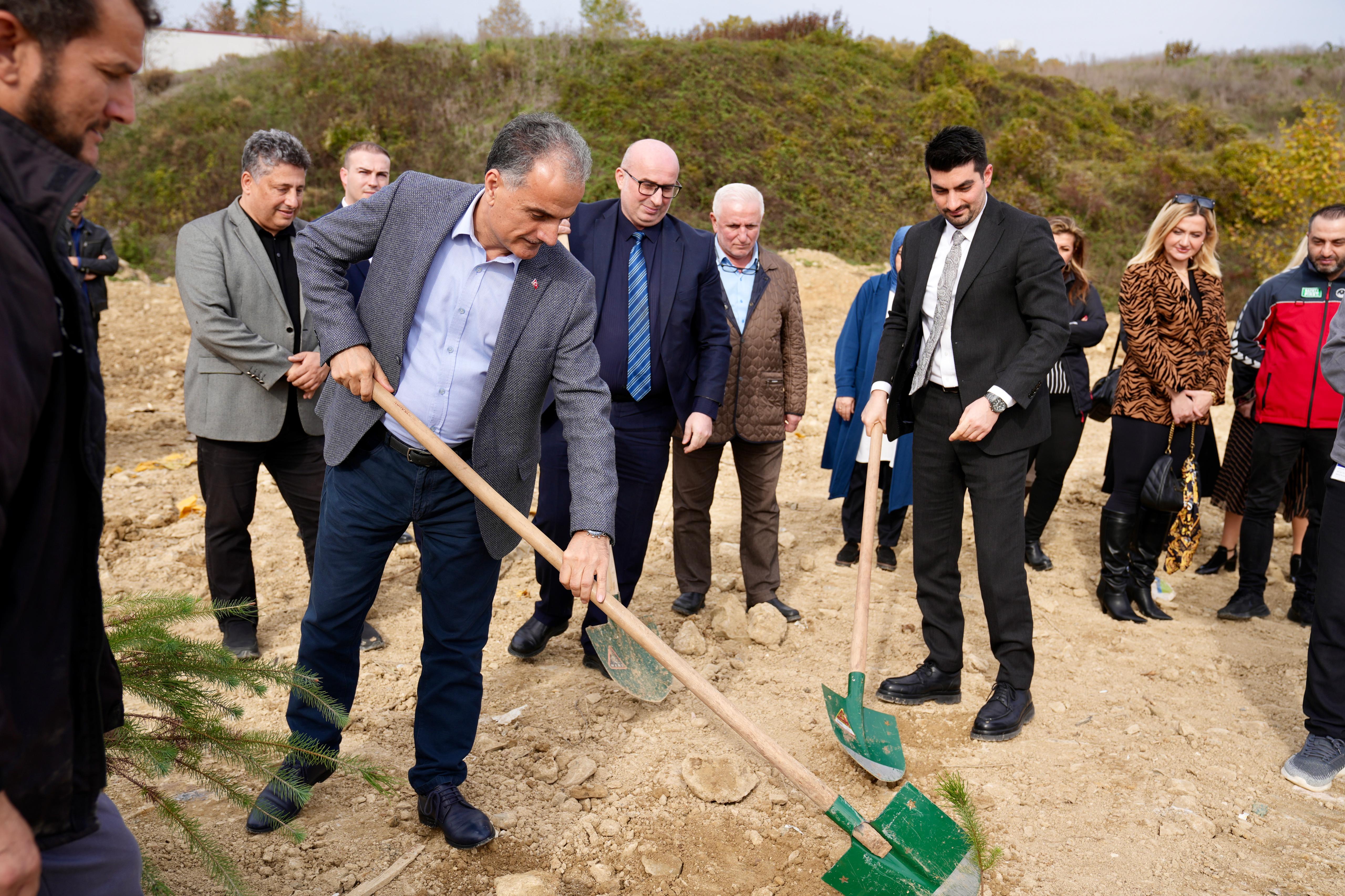 SAU Kampüsü “Yeşil Vatan” İçin Kök Saldı