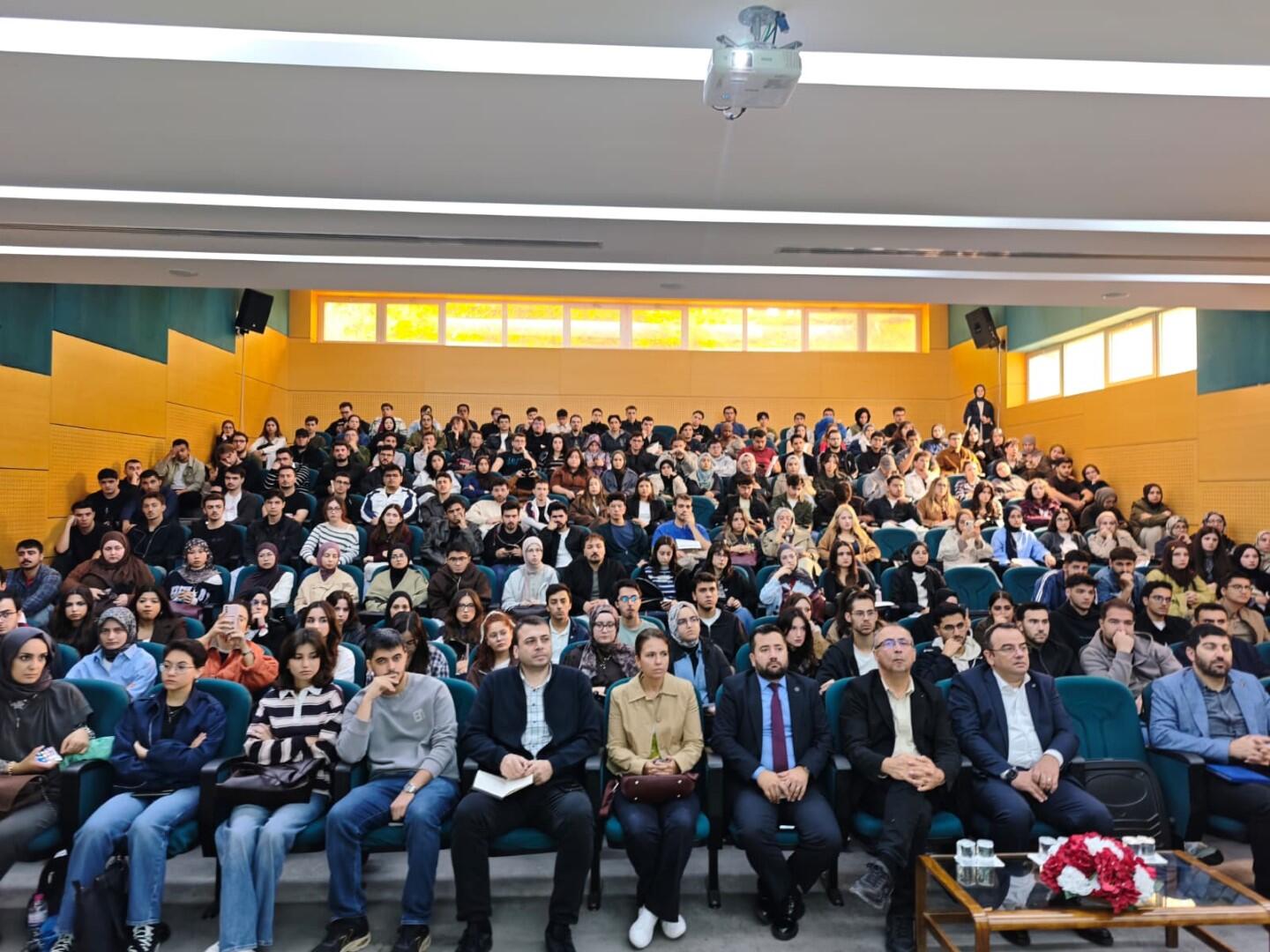 SAU’de Öğrencilere TÜBİTAK 2209 Projeleri Eğitimi