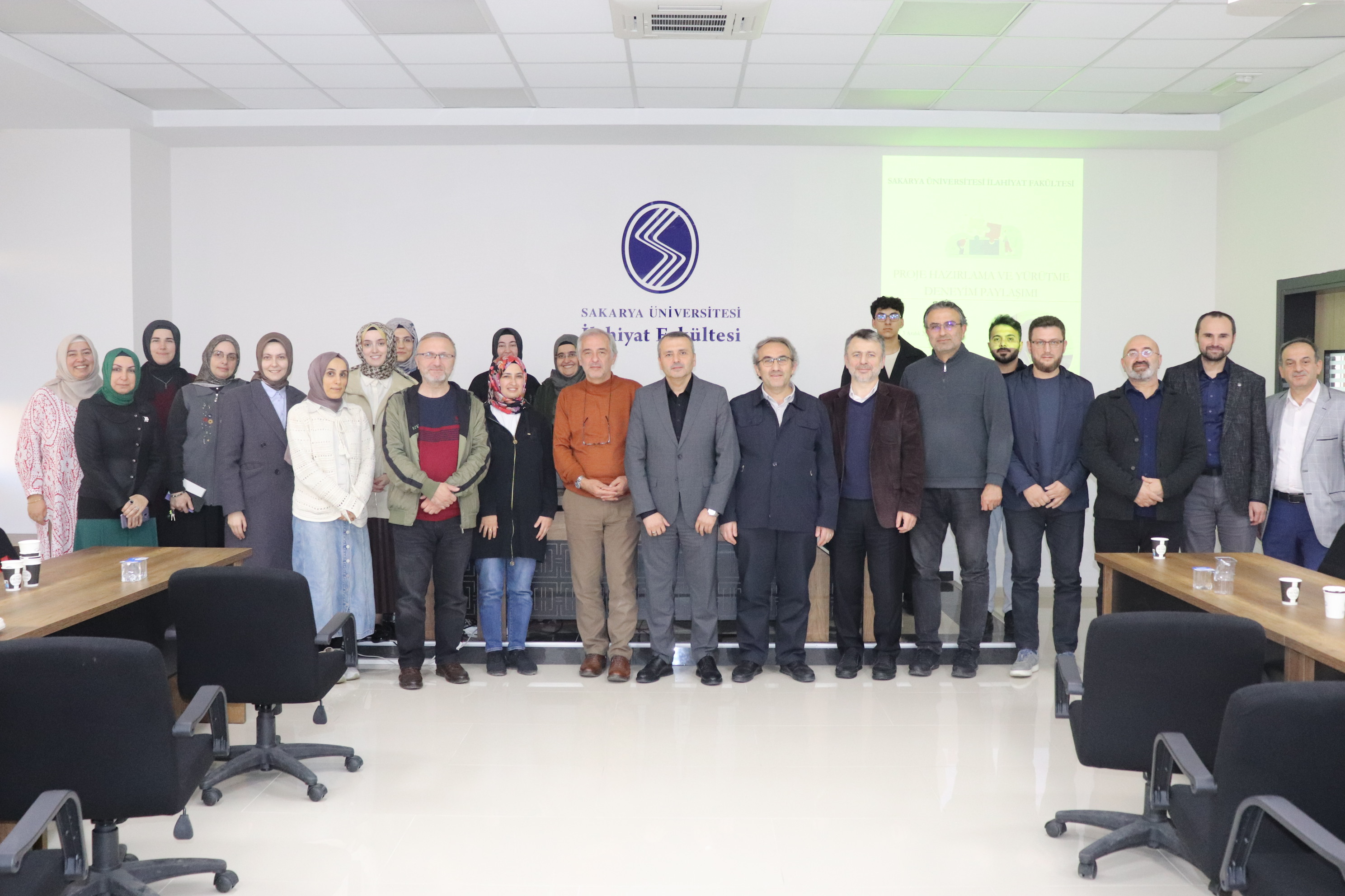 SAU İlahiyat Fakültesinde Akademik İlerlemenin Kodları Konuşuldu