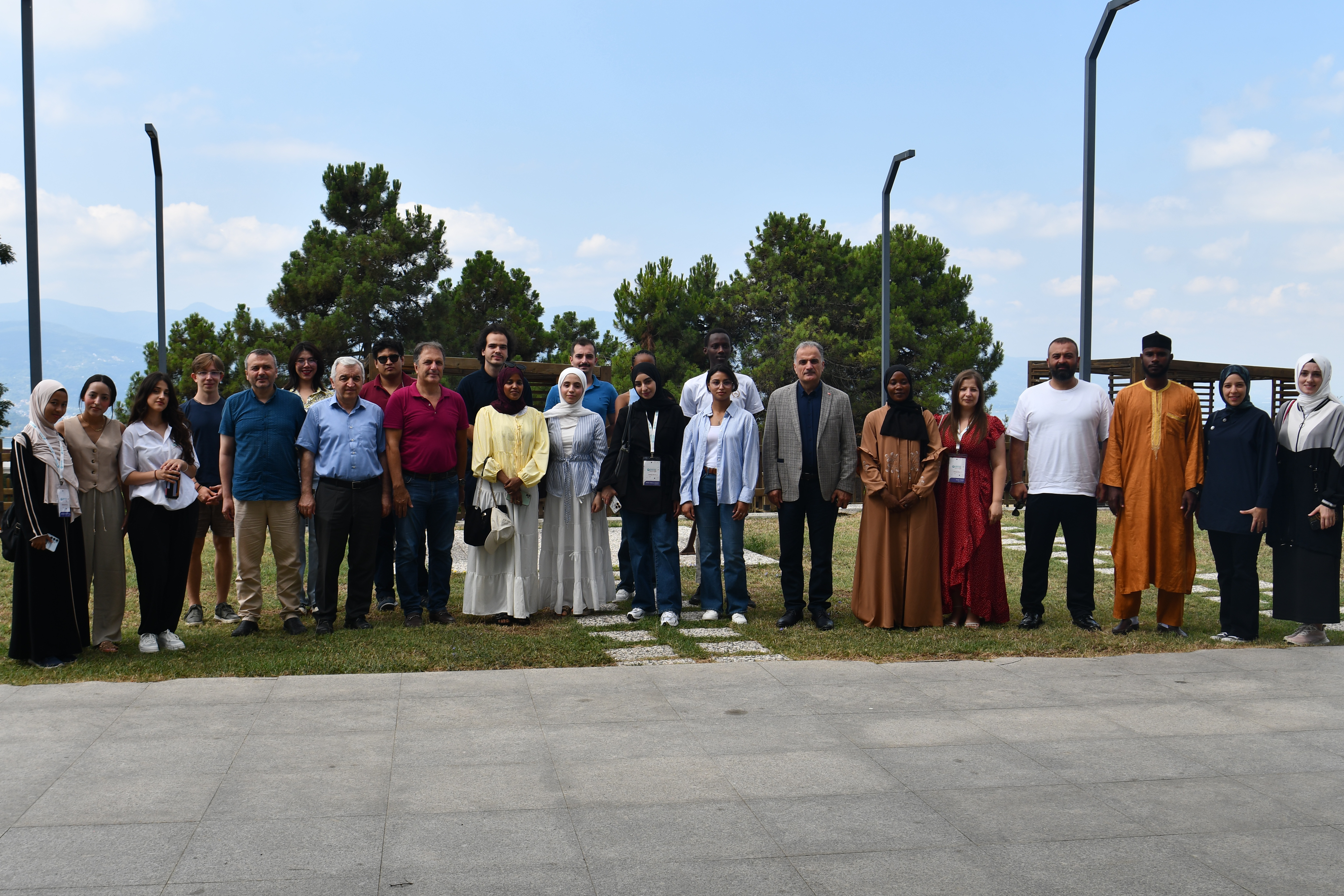 Rektör Prof. Dr. Hamza Al, Uluslararası Öğrencilerle Bir Araya Geldi