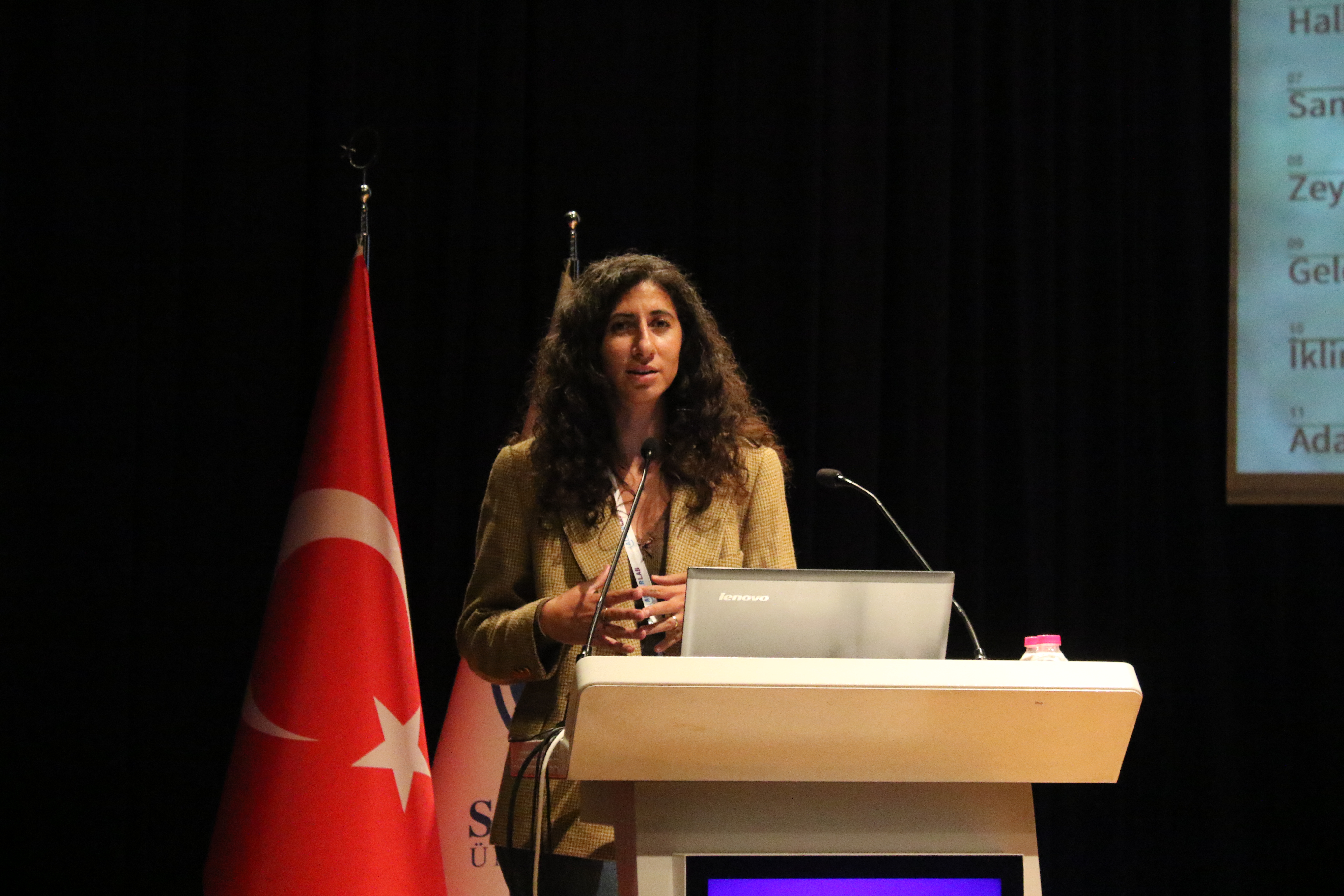 Zeytin: Bereket, Bolluk, Adalet, Direniş